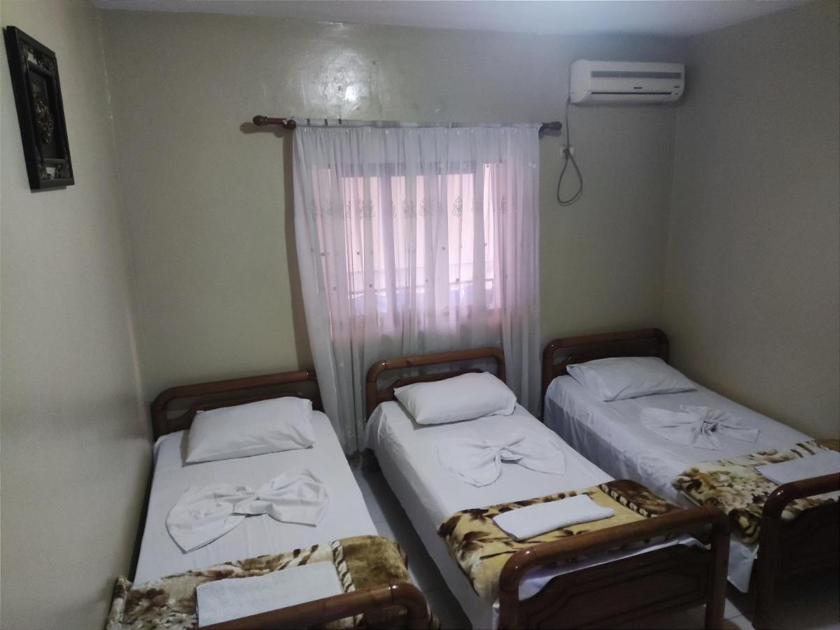 Dafina Hotel Тирана Екстериор снимка